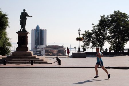 В Одессу не просто хотят, а согласны бежать за бесконечным многообразием города (фоторепортаж)