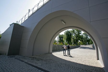 Новая достопримечательность Одессы как место круглосуточного паломничества (фоторепортаж)