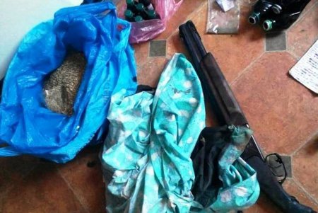 Наркотики и оружие: одесские правоохранители раскрыли сразу два уголовных правонарушения (фото)