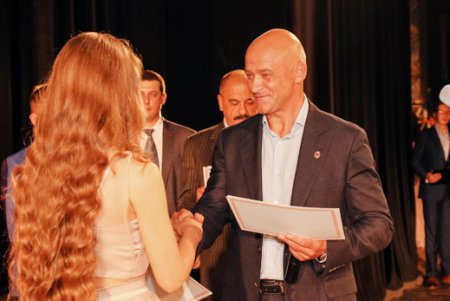Почти 800 выпускников Одесского медуниверситета продолжат дело Гиппократа (фото)