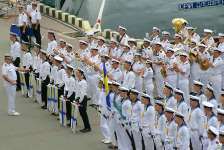 Военный флот Украины отметил первые четверть века своей новейшей истории (фоторепортаж)