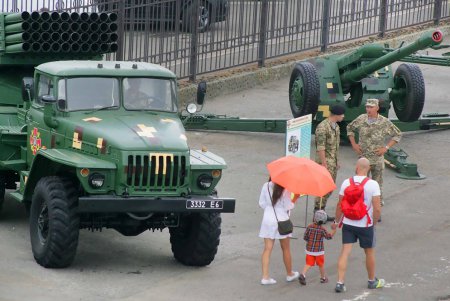 Военный флот Украины отметил первые четверть века своей новейшей истории (фоторепортаж)