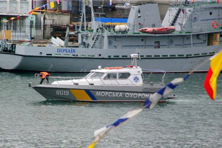 Военный флот Украины отметил первые четверть века своей новейшей истории (фоторепортаж)