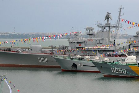 Военный флот Украины отметил первые четверть века своей новейшей истории (фоторепортаж)
