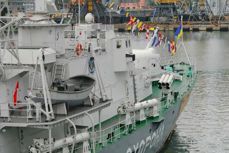 Военный флот Украины отметил первые четверть века своей новейшей истории (фоторепортаж)