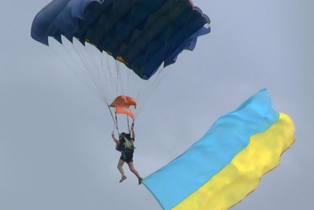 Военный флот Украины отметил первые четверть века своей новейшей истории (фоторепортаж)