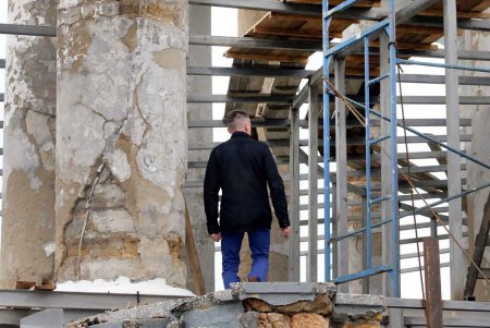 На Воронцовской колоннаде продолжаются реставрационные работы (фоторепортаж)