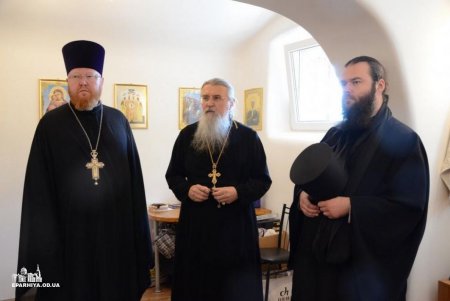 Клирики Одесской епархии по христиански проведали сидельцев СИЗО (фото)
