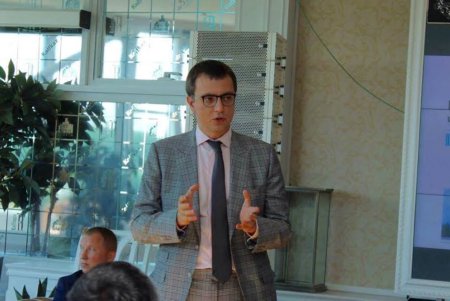 Министр инфраструктуры: «Сотрудничество с мировыми операторами откроет перед портами Большой Одессы новые возможности» (фото) 