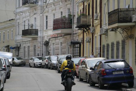 Воронцовский переулок преображается (фоторепортаж)