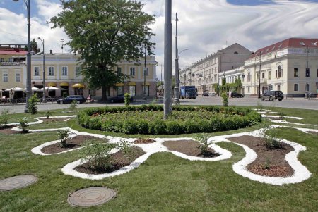 Помолодевшая Тираспольская площадь украсилась эффектным дизайнерским «пятном» (фото)