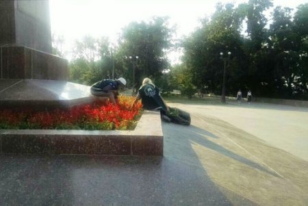 Площадь Независимости в Одессе украшают магическими цветами (фото) 