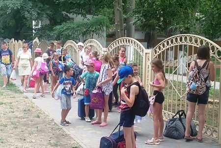 Одесса пригласила в гости и на оздоровление ребят из зоны АТО (фото)