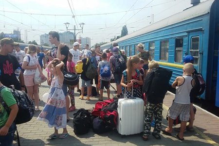 Одесса пригласила в гости и на оздоровление ребят из зоны АТО (фото)