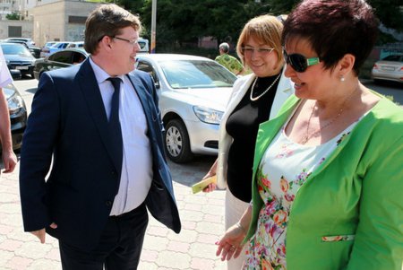 Вице-премьер Розенко высоко оценил в Одессе работу Городского реабилитационного центра (фото)