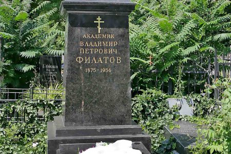Надмогильные сооружения старейшего на сегодня некрополя Одессы ждут инвентаризации (фоторепортаж)