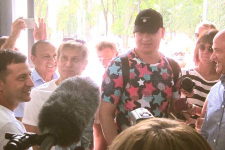 Проект «95-й квартал» сегодня сыграл ответственную роль пассажиров новой  классной автостанции Одессы (фото)