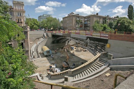 На мост Коцебу возвращаются родные «одежды» (фоторепортаж)