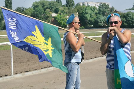 «Войска дяди Васи» отпраздновали свой день (фоторепортаж)