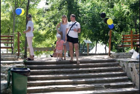 Самый зеленый одесский театр учит полезностям жизни маленьких горожан (фоторепортаж)