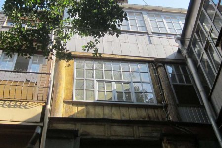 Самовольное строительство на Дерибасовской остановлено (фото) 