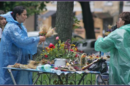 Сегодня — Маковей (фоторепортаж)