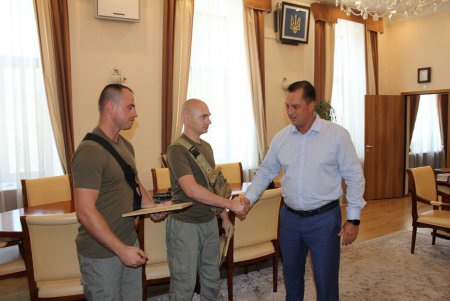 Глава Одесской полиции наградил сотрудников муниципальной охраны (фото) 