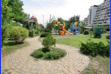 Уголок поющей Армении в красотах одесской Аркадии (фоторепортаж)