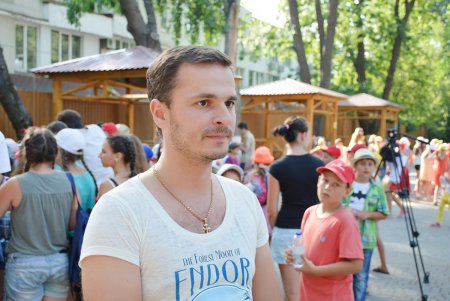 Одесса подружила ребят и роботов (фото)