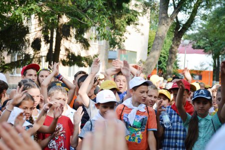 Одесса подружила ребят и роботов (фото)