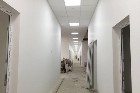 Городские власти оздоравливают детскую поликлинику (фото)