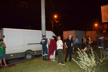Ночной пожар в многоэтажке на Академика Глушко: с огнем боролись пять часов (фото, видео) 
