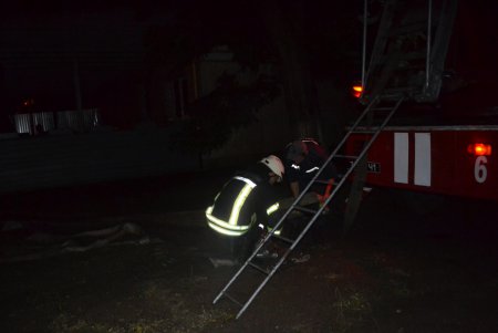 Ночной пожар в многоэтажке на Академика Глушко: с огнем боролись пять часов (фото, видео) 