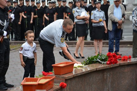 В Одессе почтили память погибших защитников правопорядка (фоторепортаж)