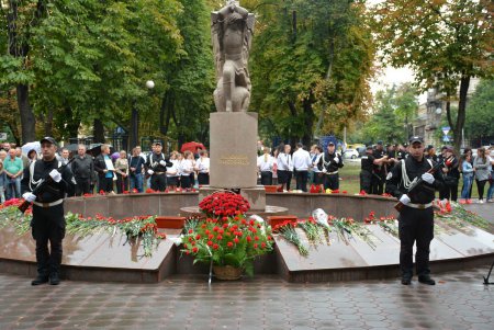 В Одессе почтили память погибших защитников правопорядка (фоторепортаж)