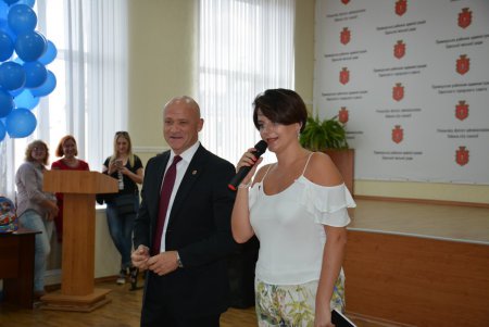  Первоклассники из многодетных семей получили подарки к школе (фото)