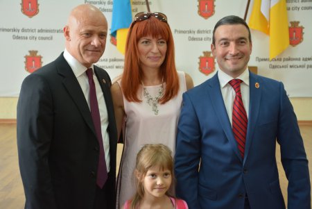  Первоклассники из многодетных семей получили подарки к школе (фото)