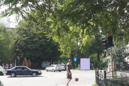 На Академической появились предупреждающие дорожные знаки (фото)