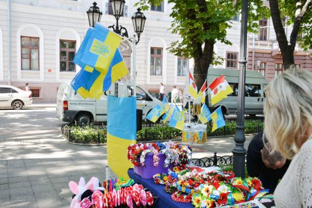 Приморский бульвар Одессы укрыли вышиванки (фото)