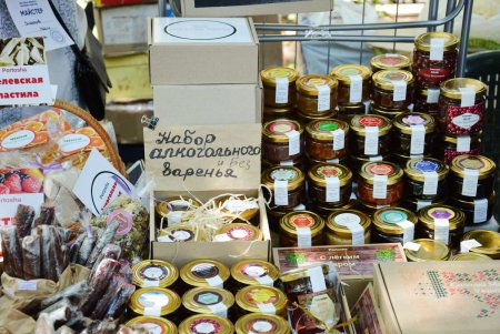 Приморский бульвар Одессы укрыли вышиванки (фото)