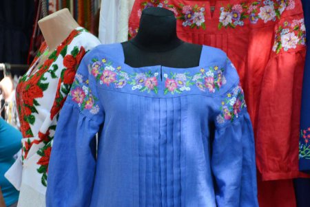 Приморский бульвар Одессы укрыли вышиванки (фото)