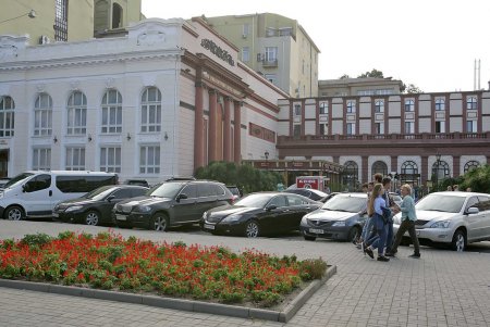 Театральная площадь встретить День рождения Одессы готова (фоторепортаж)