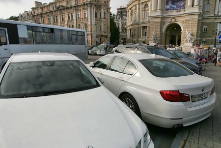 Театральная площадь встретить День рождения Одессы готова (фоторепортаж)