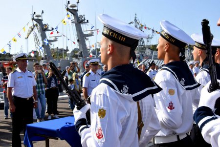 В Одессе будущие «морские волки» присягнули на верность народу Украины (фото)