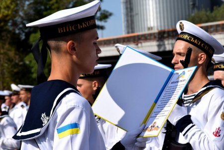 В Одессе будущие «морские волки» присягнули на верность народу Украины (фото)