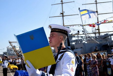 В Одессе будущие «морские волки» присягнули на верность народу Украины (фото)