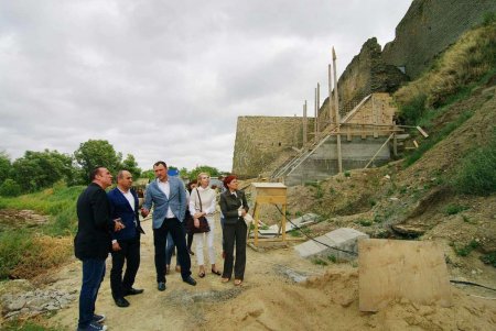Турецкая делегация посетила Аккерманскую крепость (фото)