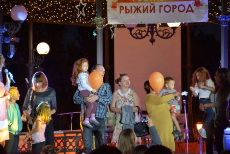 Перед Днем города Одесса «порыжела» и наполнилась позитивом (фоторепортаж) 