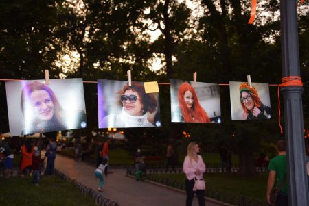 Перед Днем города Одесса «порыжела» и наполнилась позитивом (фоторепортаж) 
