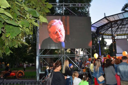 Перед Днем города Одесса «порыжела» и наполнилась позитивом (фоторепортаж) 